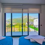 Villa Oezel *